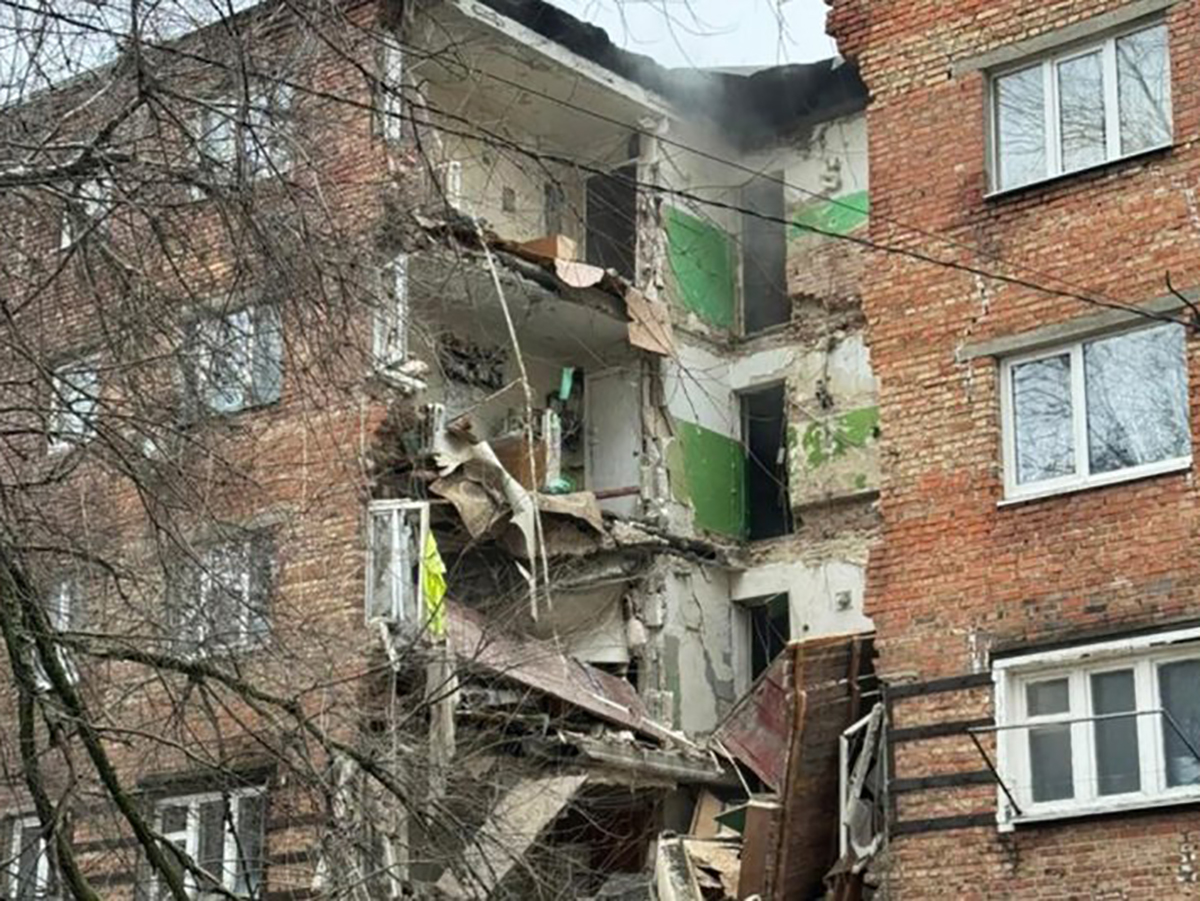 Дом обрушился в Ростове
