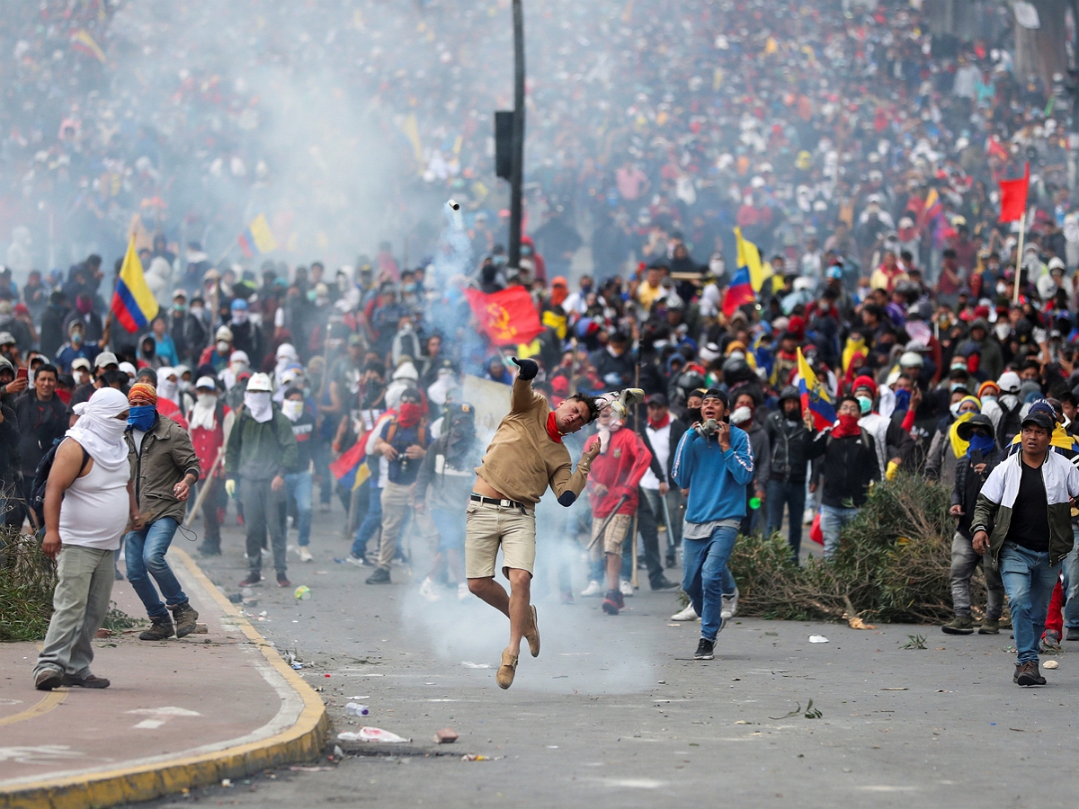 Массовые беспорядки в Эквадоре грозят нанести удар по России