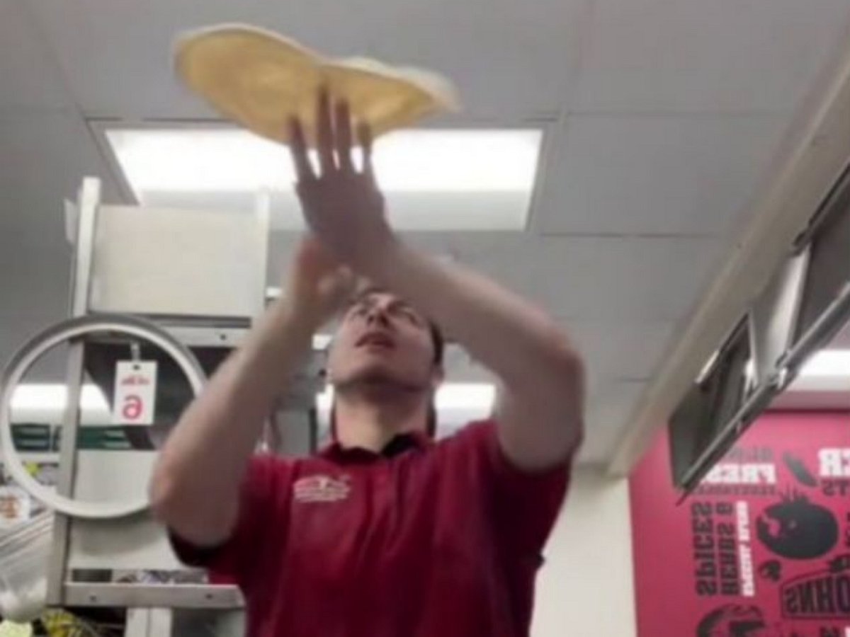 музыкант. Justin bieber. пацаны 3. фабрика звёзд группа корни. группа пацаны.