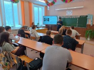 В школах Белоруссии начнут учить переводить допросы англоговорящих пленных