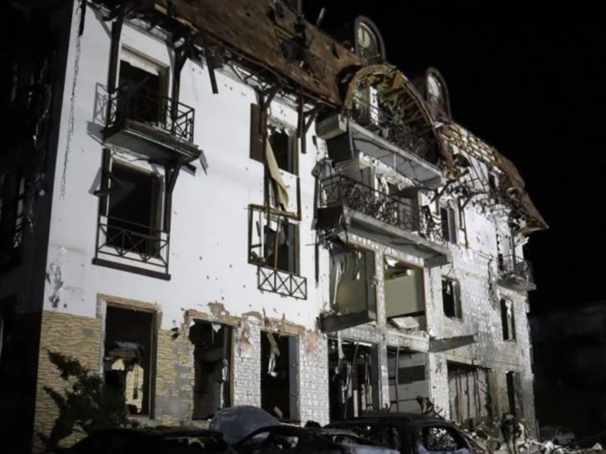 В Харькове уничтожен отель с наёмниками НАТО и офицерами ВСУ (ФОТО, ВИДЕО)