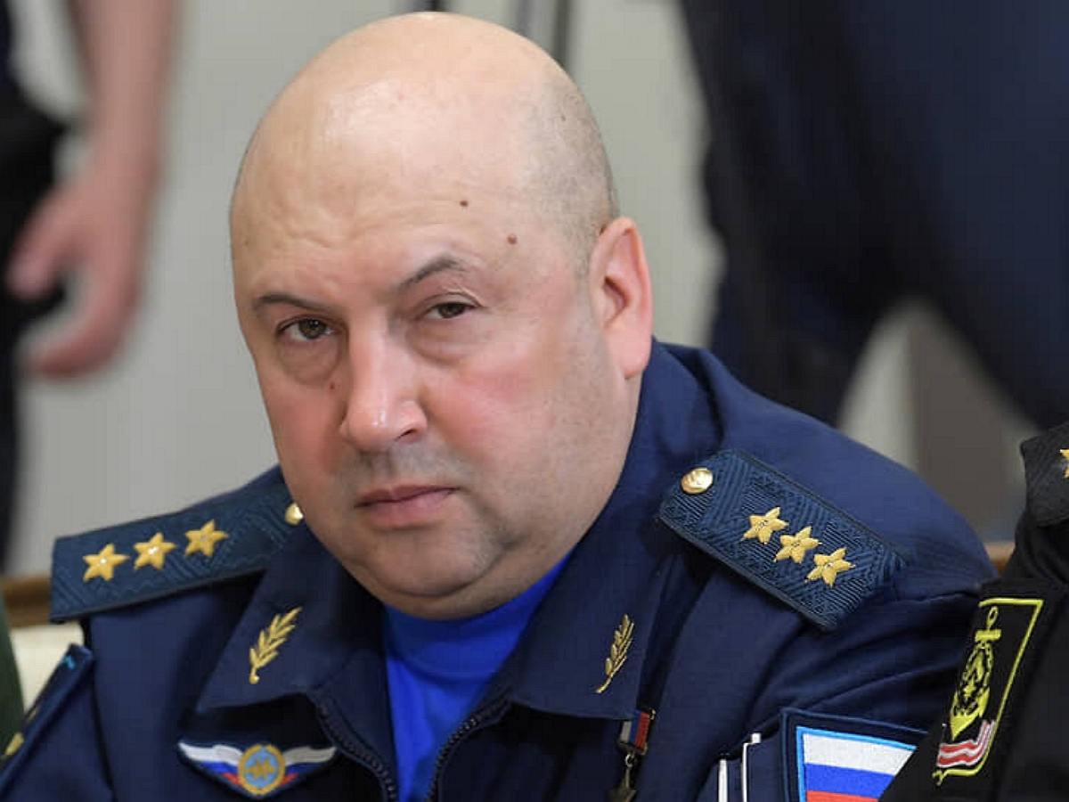 Экс-главком ВКС Суровикина исключили из «Роскосмоса» приказом Путина