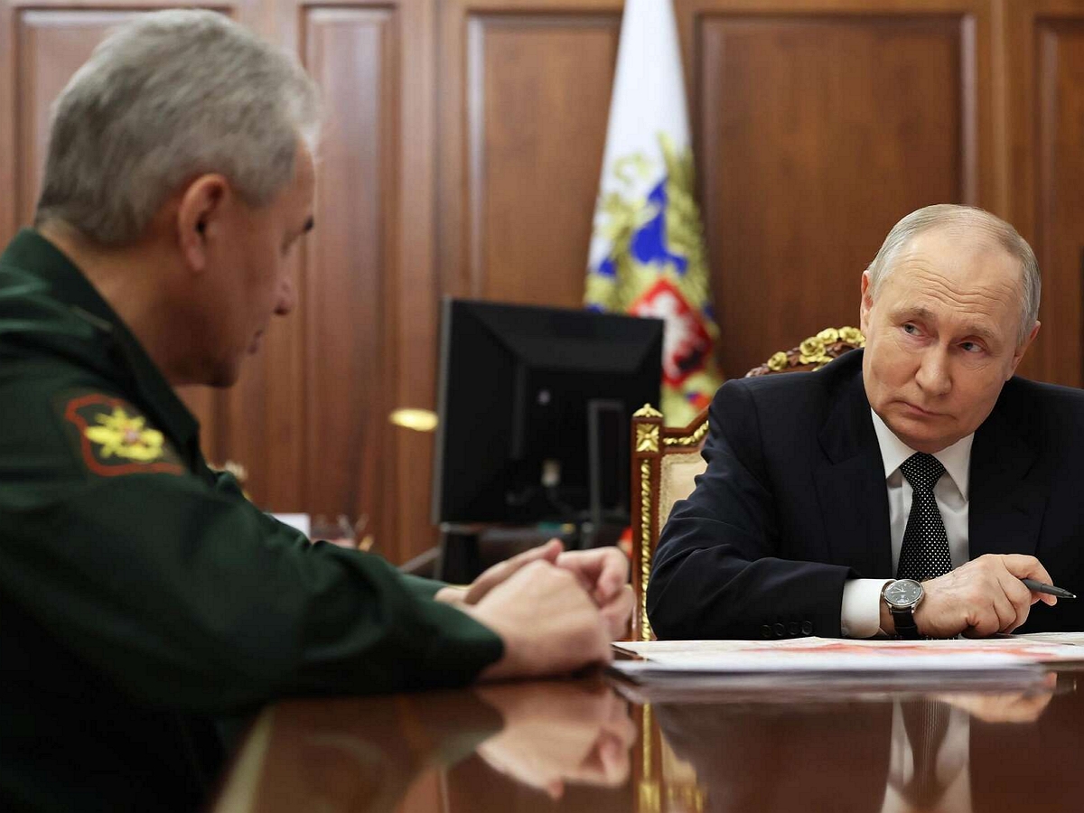 Шойгу отчитался Путину о ситуации в зоне СВО