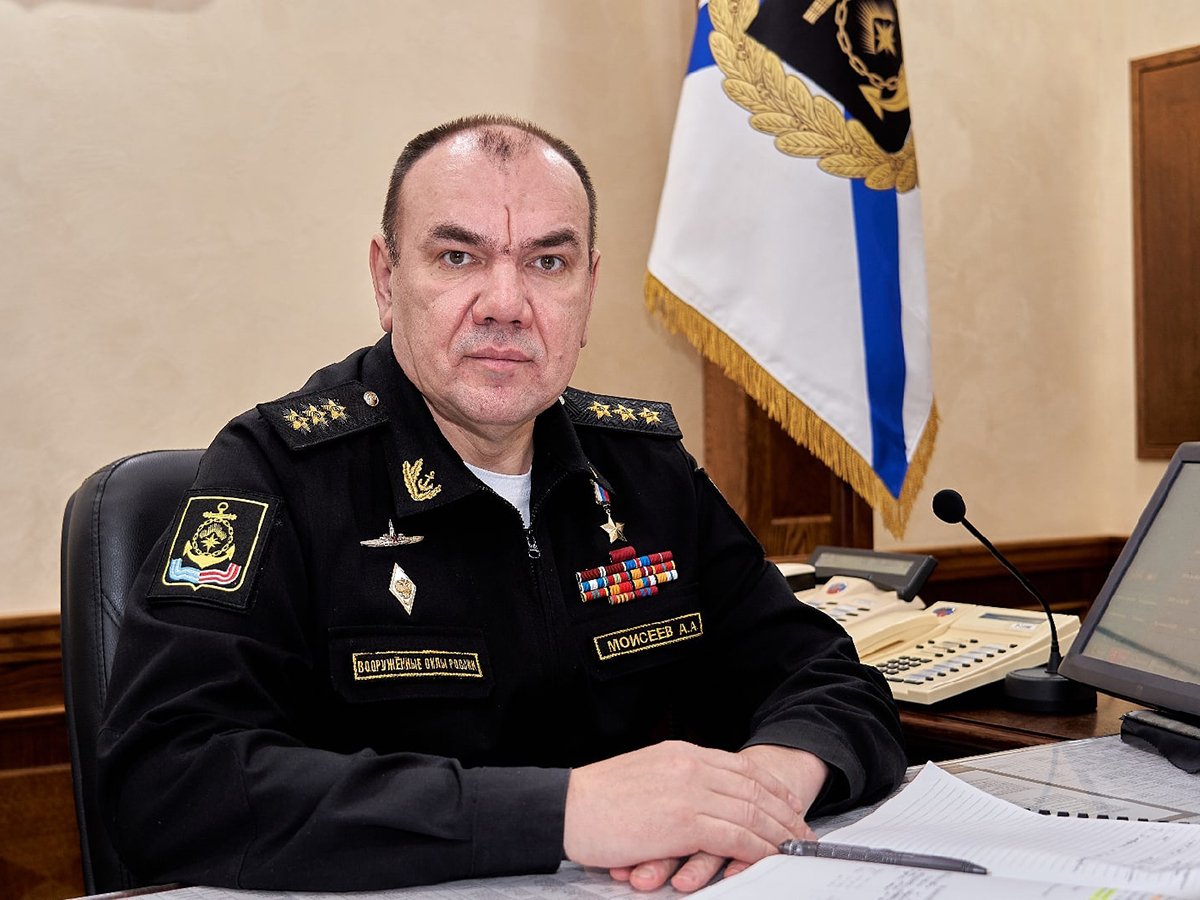 Герой России адмирал Моисеев назначен врио главкома ВМФ