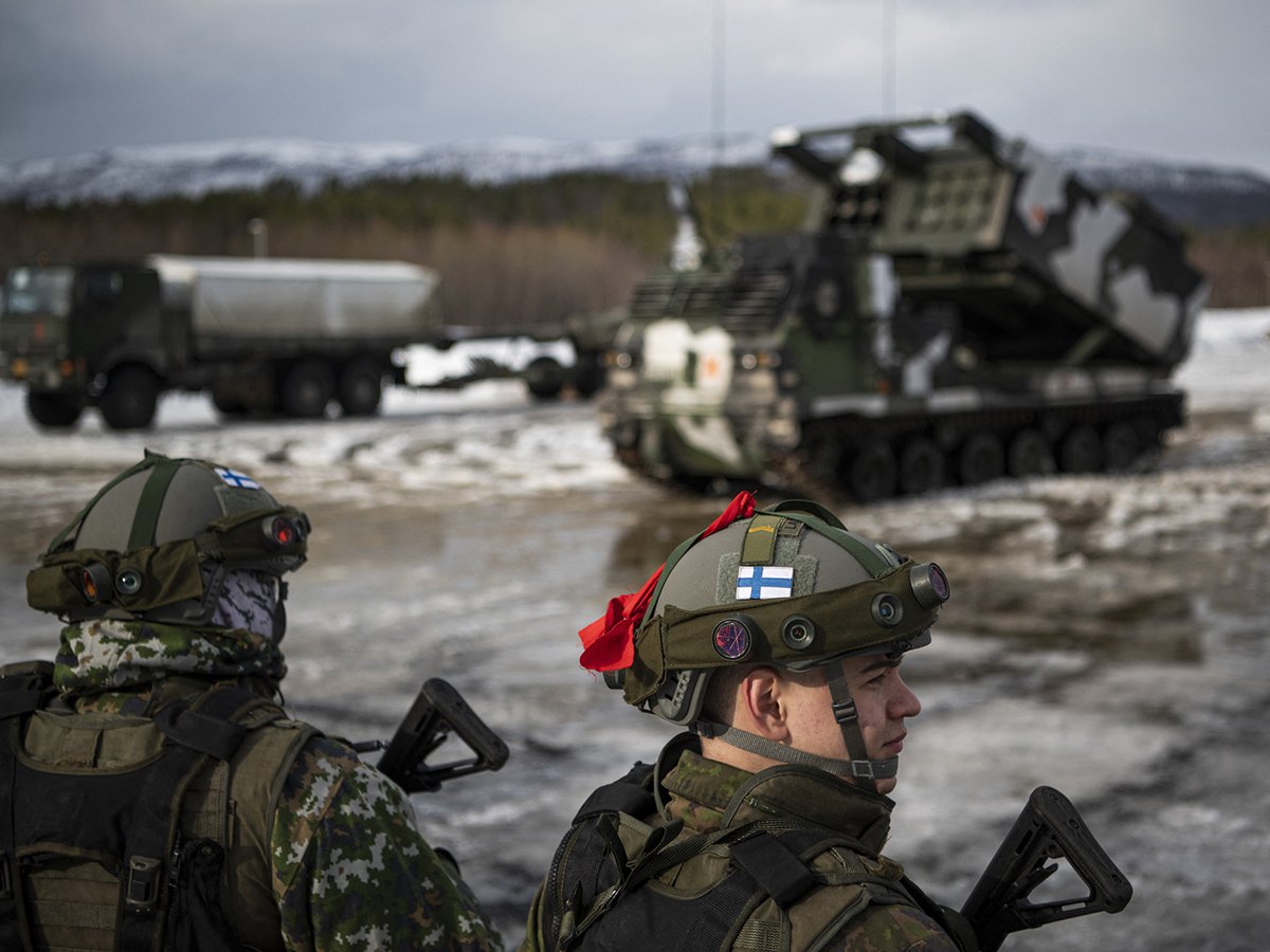 операторы финансовых платформ. петля анаконды вокруг россии. включи 3 страну. мемы про славян. включи 3 страну.