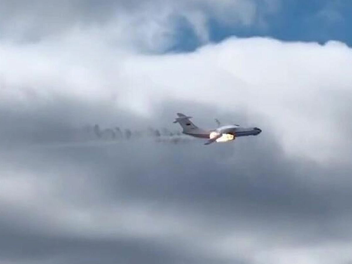 СМИ узнали последние слова летчиков разбившегося под Иваново Ил-76