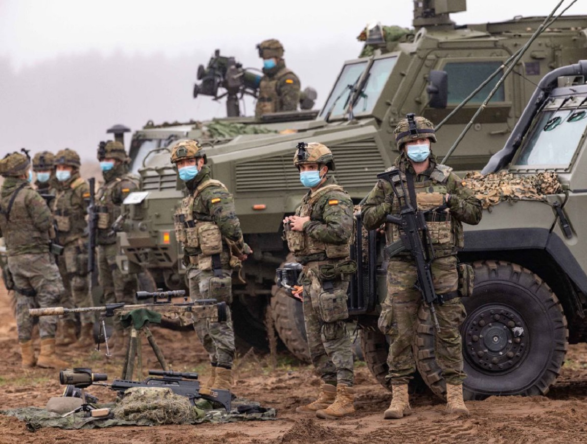 «Всех нас утащат в войну»: в Чехии раскрыли тайную операцию НАТО против России