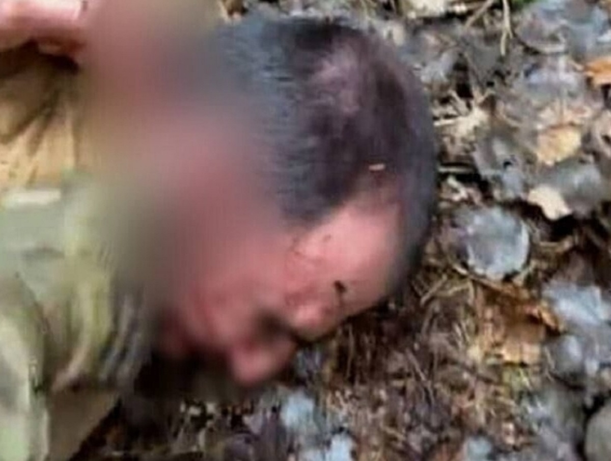 Террористу, убившему людей в «Крокусе», отрезали ухо и заставили жевать его