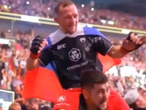 Российский боец Пётр Ян победил в турнире UFC, прервав серию поражений