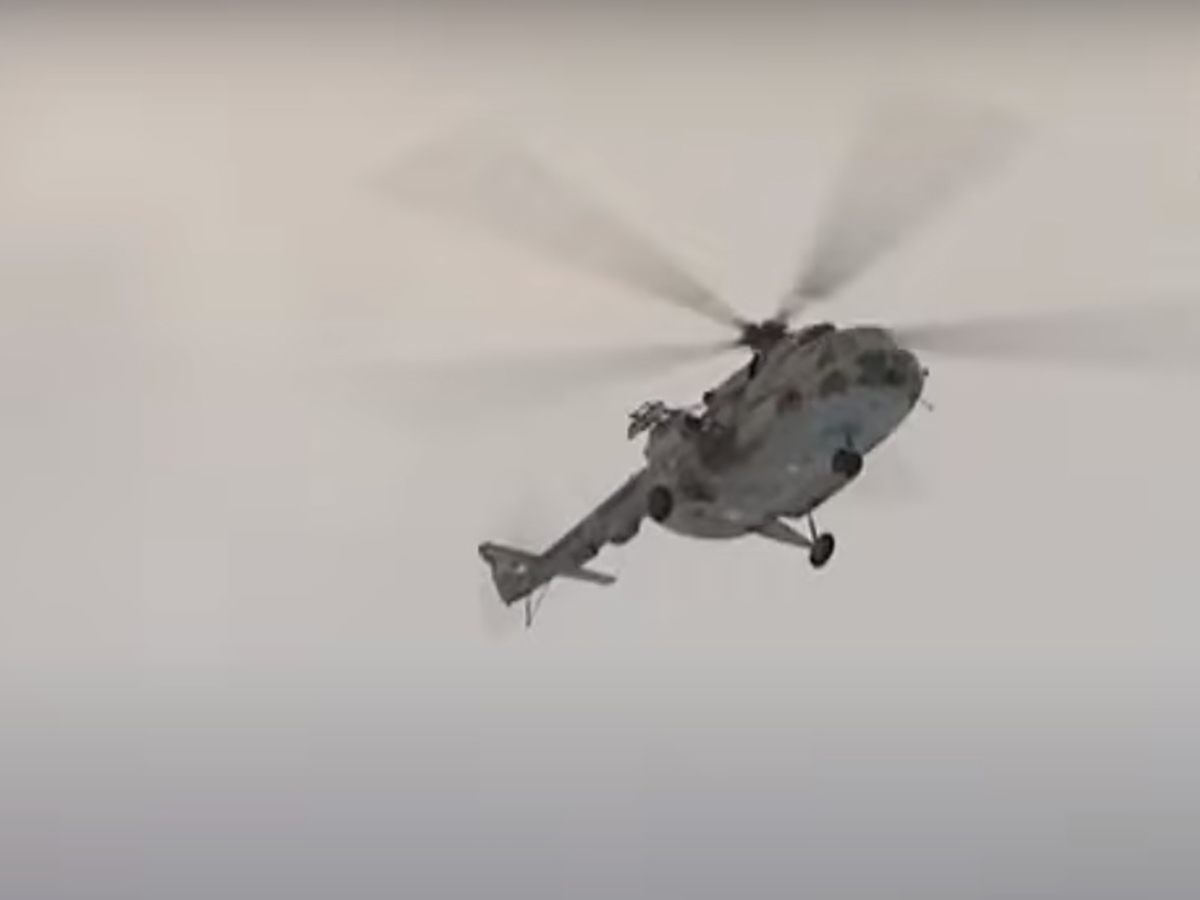 В Магаданской области разбился вертолет Ми-8 с 20 вахтовиками