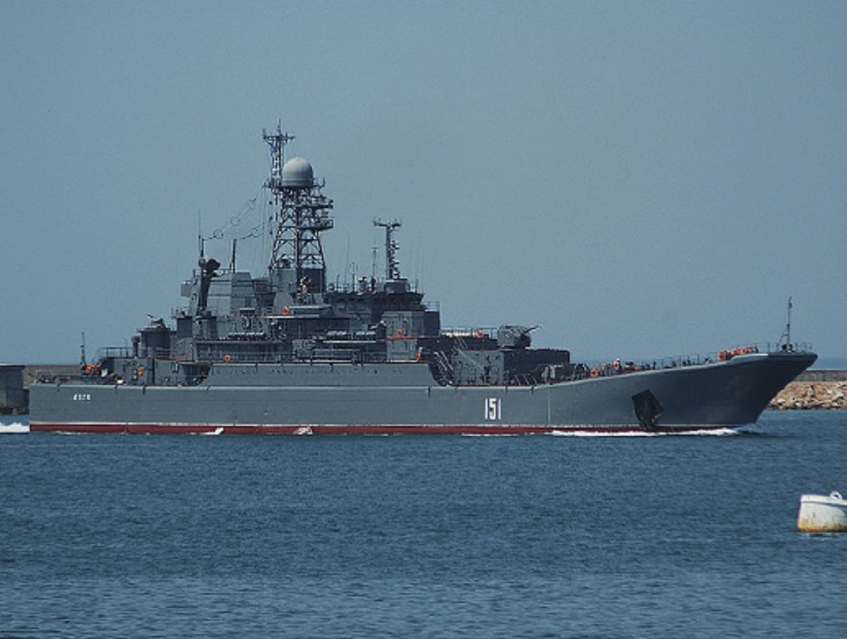 Военкоры рассказали, что известно об атаке ВСУ на корабли ВМФ РФ «Азов» и «Ямал»