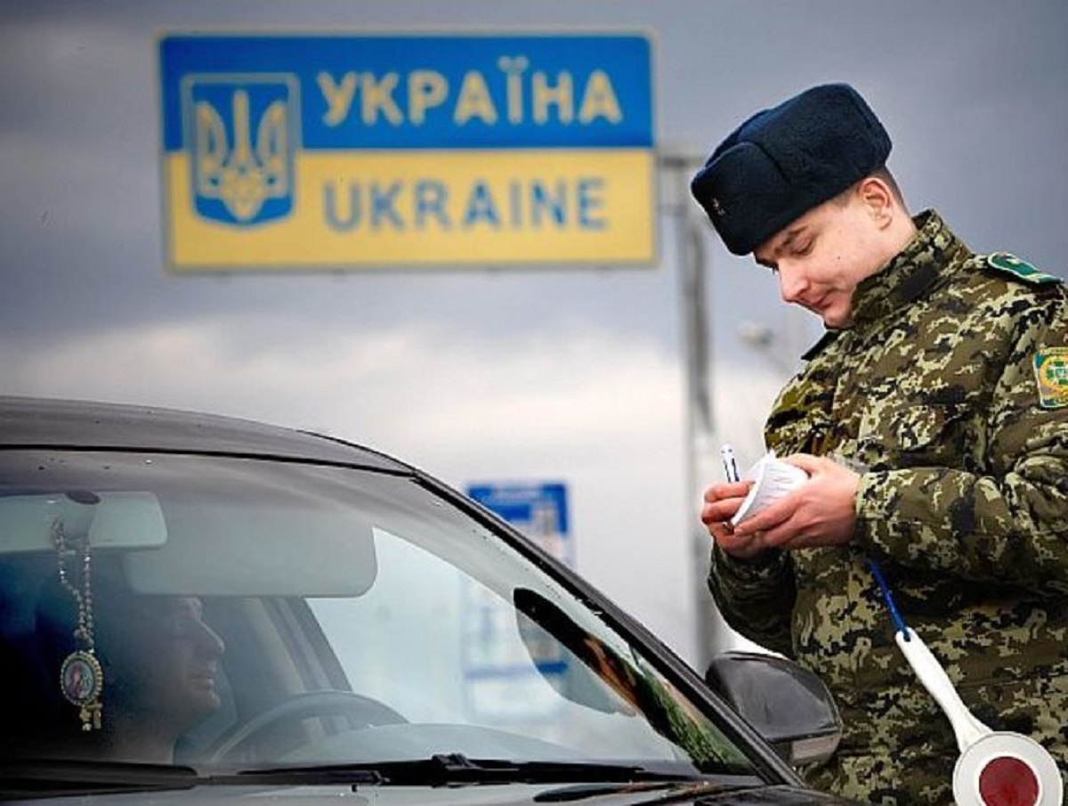 Пограничники Украины смогут расстреливать уклонистов на границе