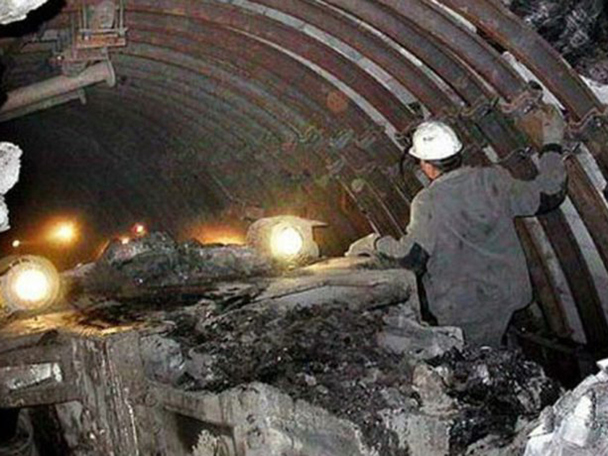 В Амурской области начались поиски заблокированных на руднике горняков