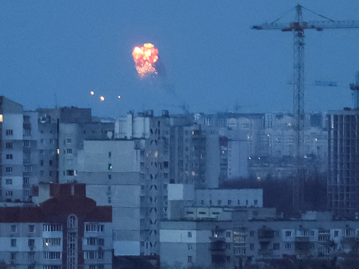 В Киеве в ночь на 15 марта прогремели взрывы