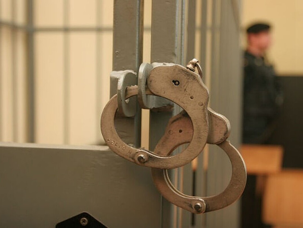 Бывших коллег полковника Захарченко разыскивают за взятку 5 млрд рублей1