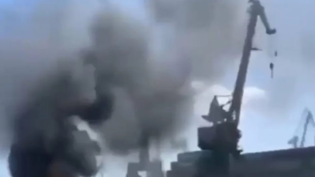 ВС РФ сожгли в Одессе сотни военных объектов и корабли ВСУ