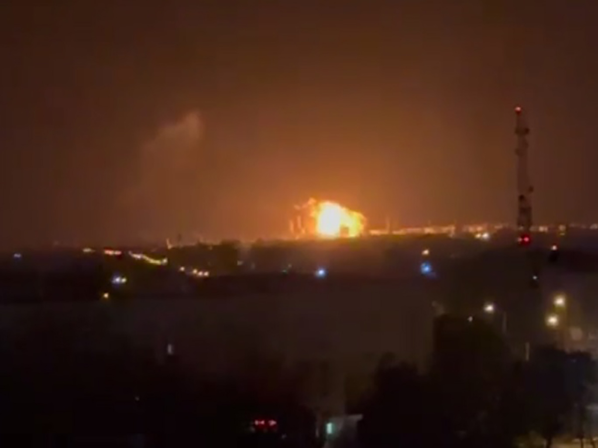ВСУ атаковали нефтезавод на Кубани: взрывы гремели более 30 минут (ВИДЕО)1