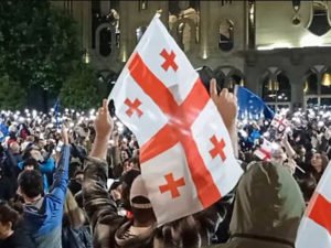 В Грузии окончательно приняли законопроект об иноагентах