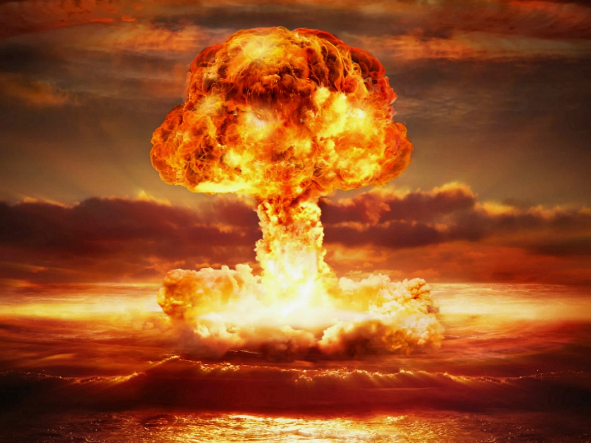 «Всего пара часов до полного Армагеддона»: эксперт описал сценарий начала ядерной войны между НАТО и РФ