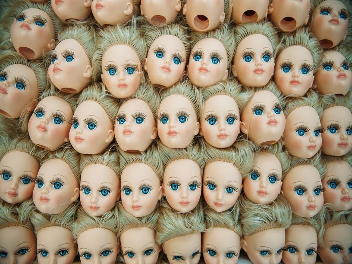 Как делаются куклы: производственное видео