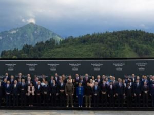 Time: делегация США сравнила «мирный саммит» Украины с кучей навоза