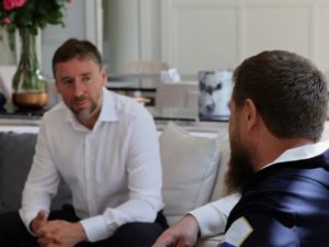Кадыров заявил о рейдерском захвате Wildberries. На ситуацию отреагировала Бакальчук