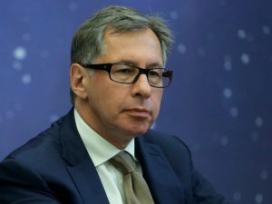 Британия оштрафовала российского предпринимателя Авена почти на $1 млн