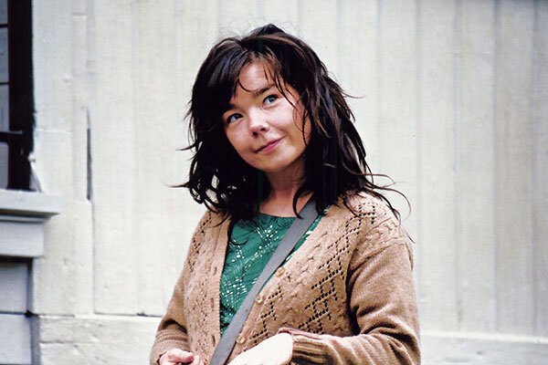 Знаменитые певцы и певицы, которые построили кинокарьеру