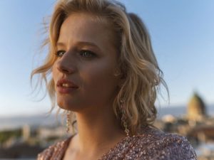 Netflix показал первый трейлер шпионского сериала 