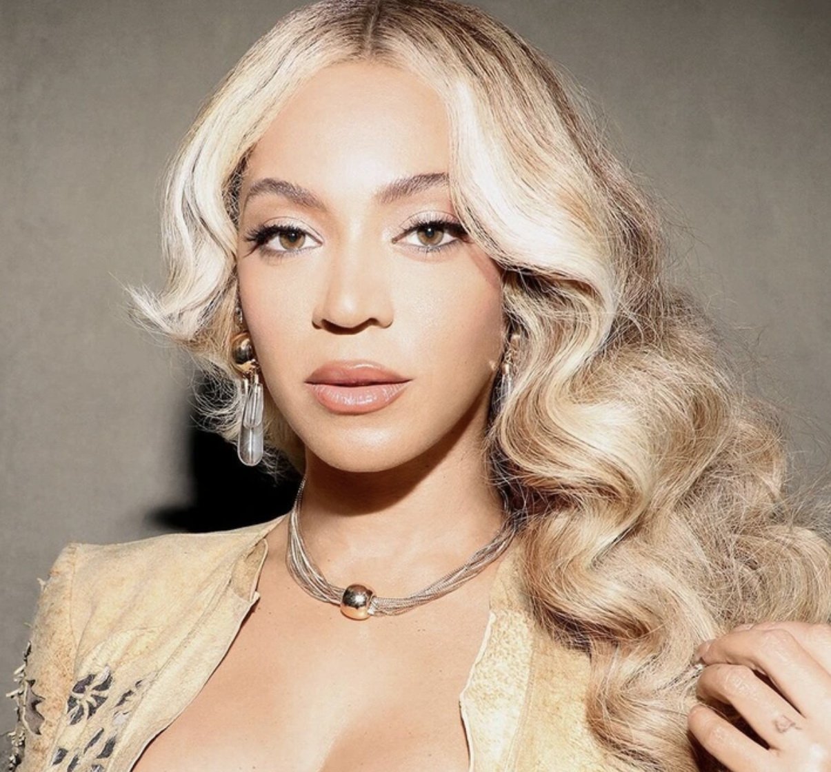 Названа самая красивая женщина в мире с научной точки зрения