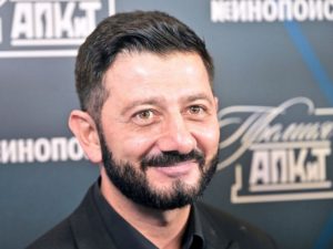 Жена Александра Цекало превратилась в карикатуру на аниме