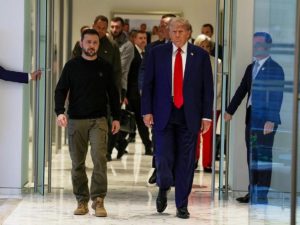 «Крыма больше нет»: советник Трампа пригрозил Зеленскому лишением помощи США
