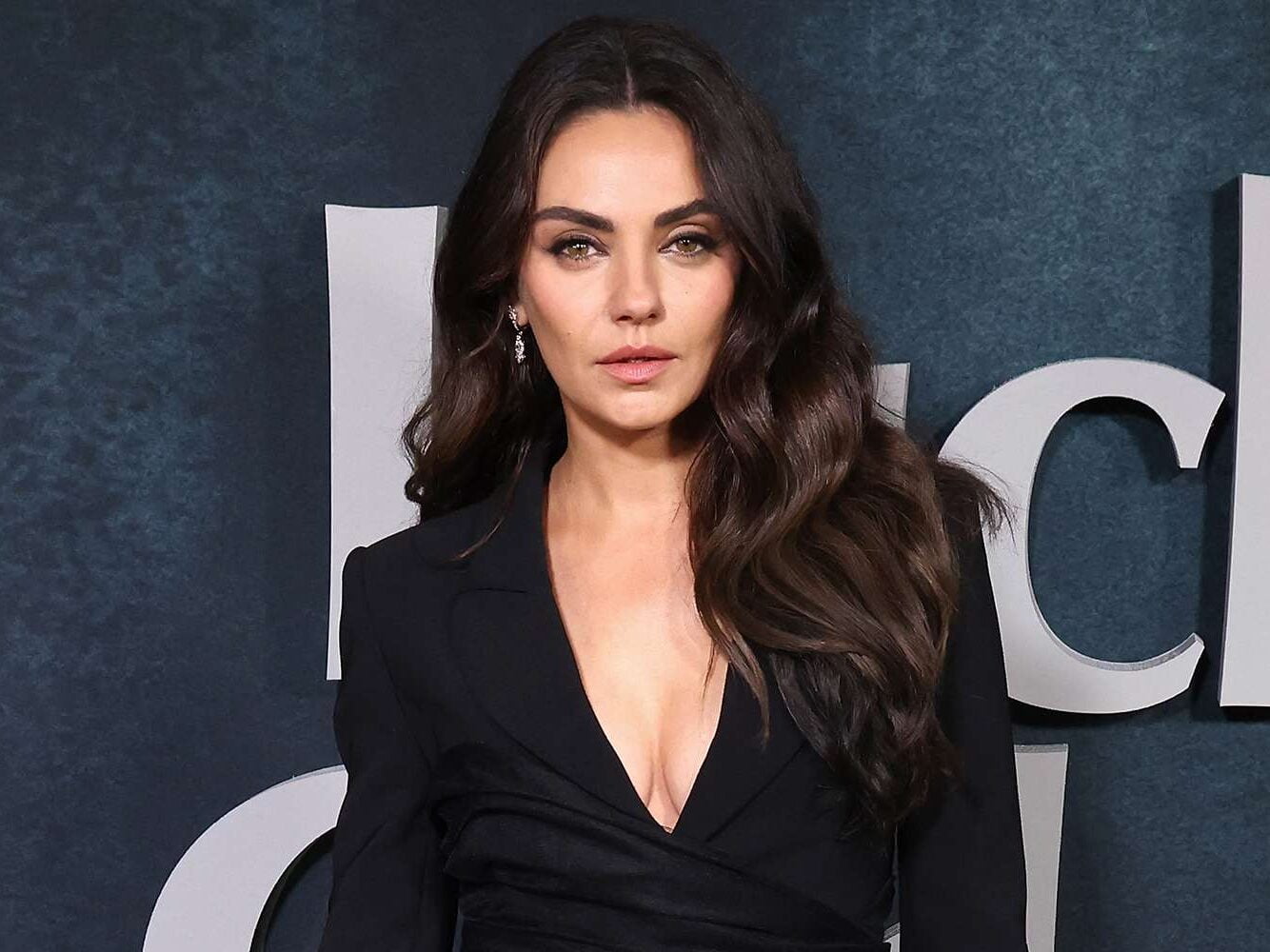  Най-красивите дами в света през 2024 година съгласно елементарните хора 