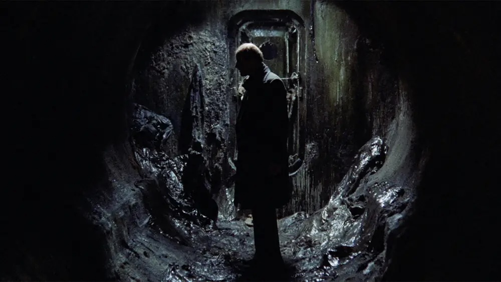 25 жутких закулисных фактов об известных фильмах