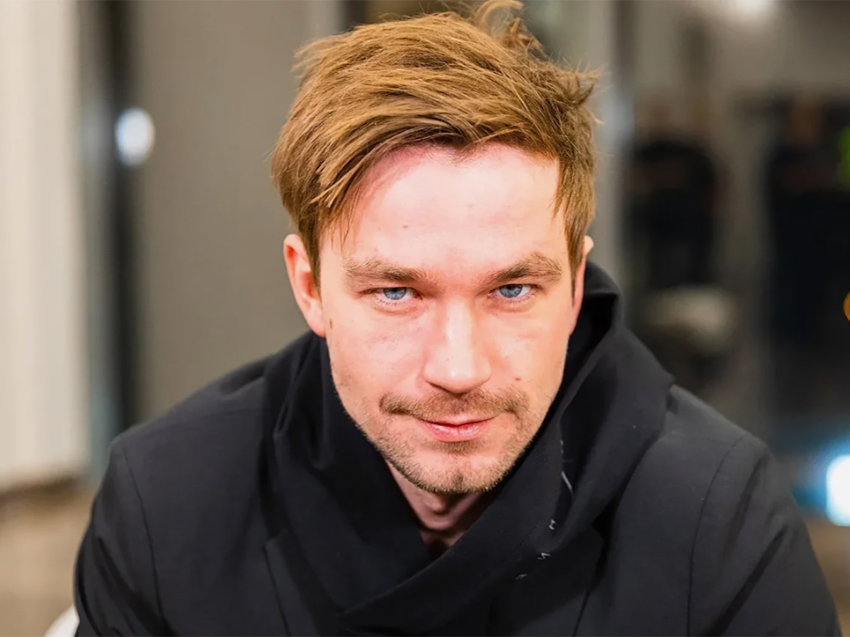 Александр Петров