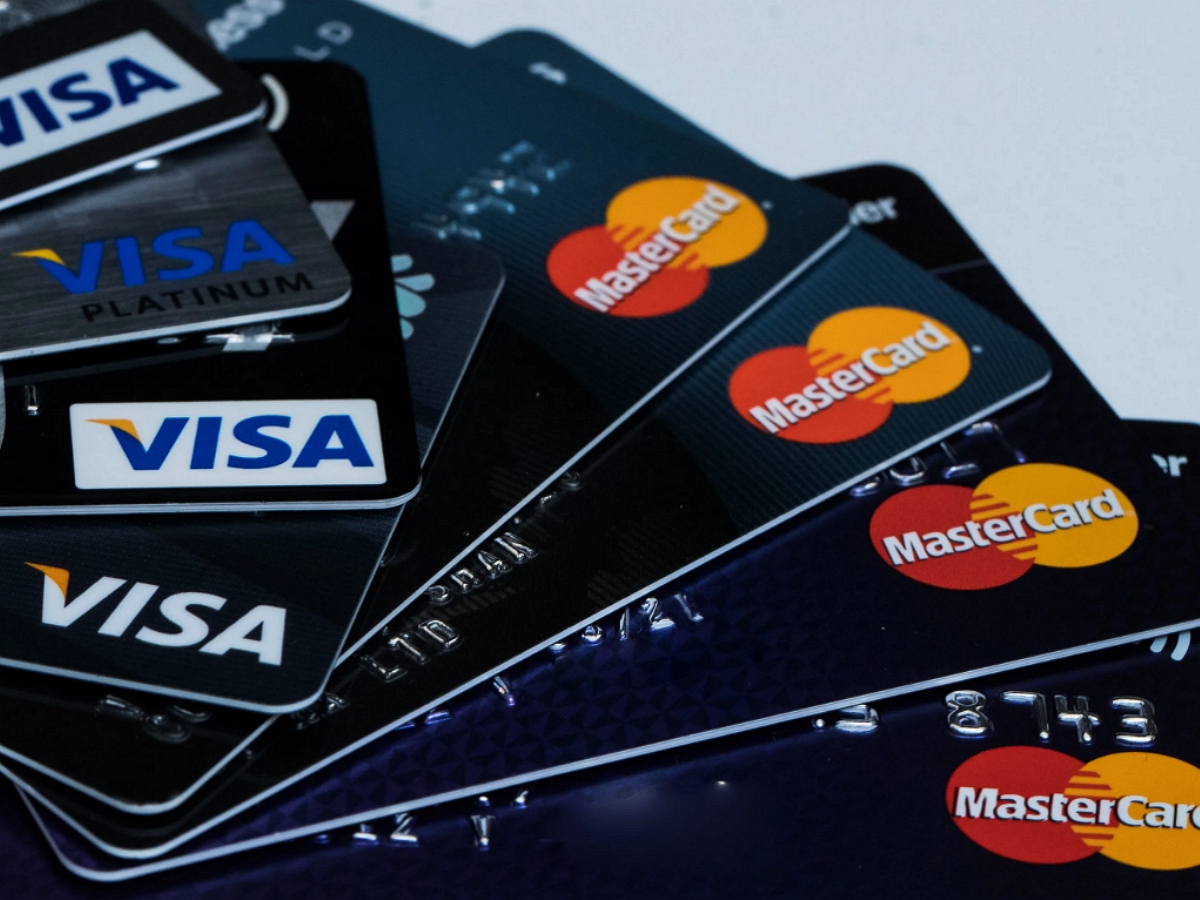 У россиян могут возникнуть проблемы с картами Visa и MasterCard с 1 января
