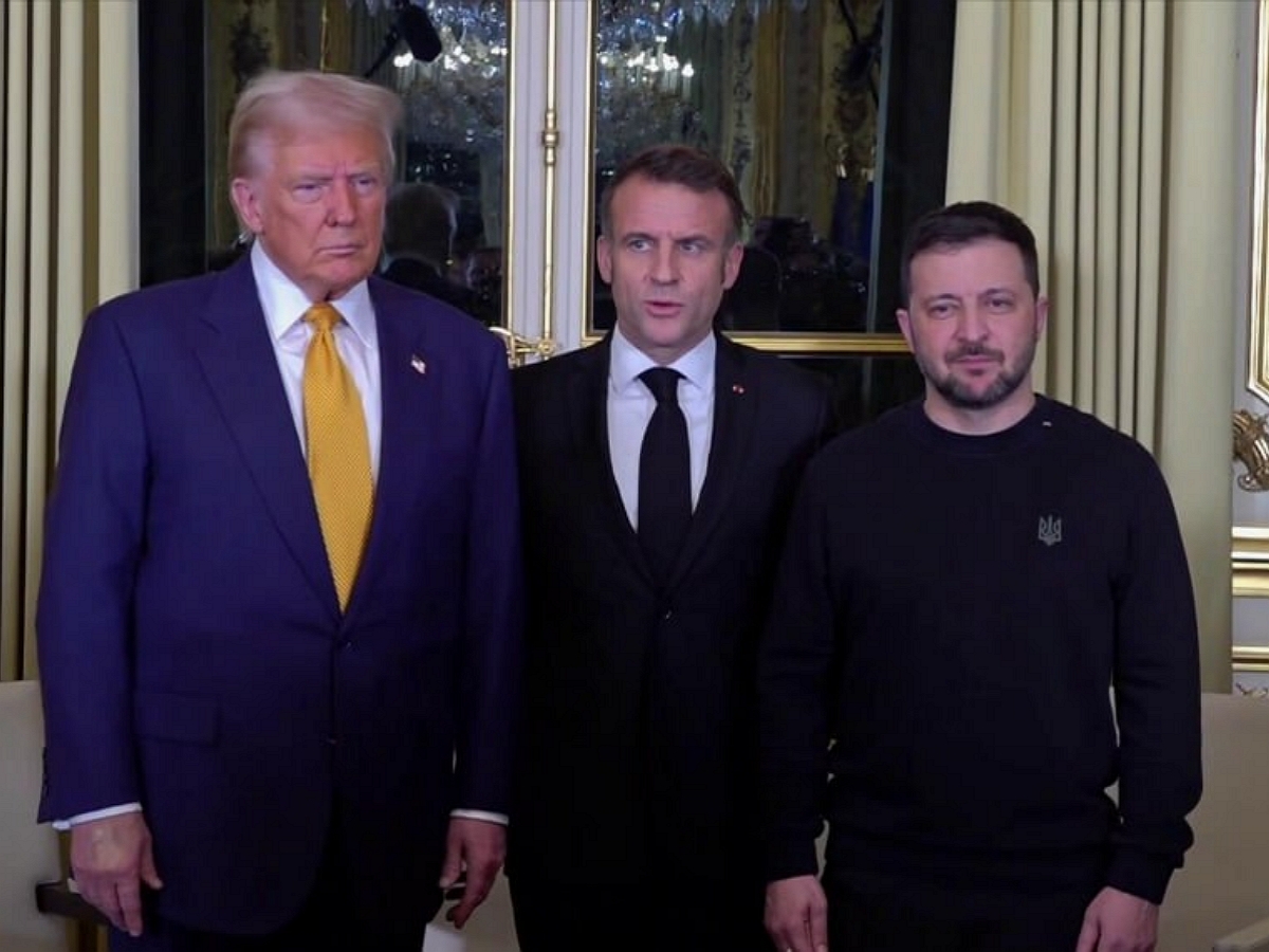 Встреча Зеленского с Макроном и Трампом в Париже продлилась всего 30 минут. О чем они договорились?