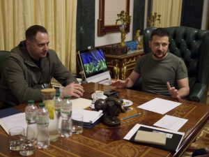 В Верховной Раде призвали арестовать Зеленского и Ермака