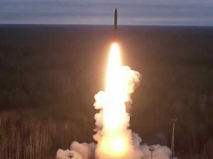 Ракета Орешник