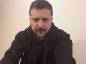 «Он боится сильных лидеров»: Зеленский обиделся на Путина