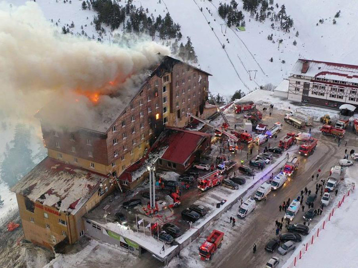Число жертв пожара в турецком Болу выросло более чем в шесть раз