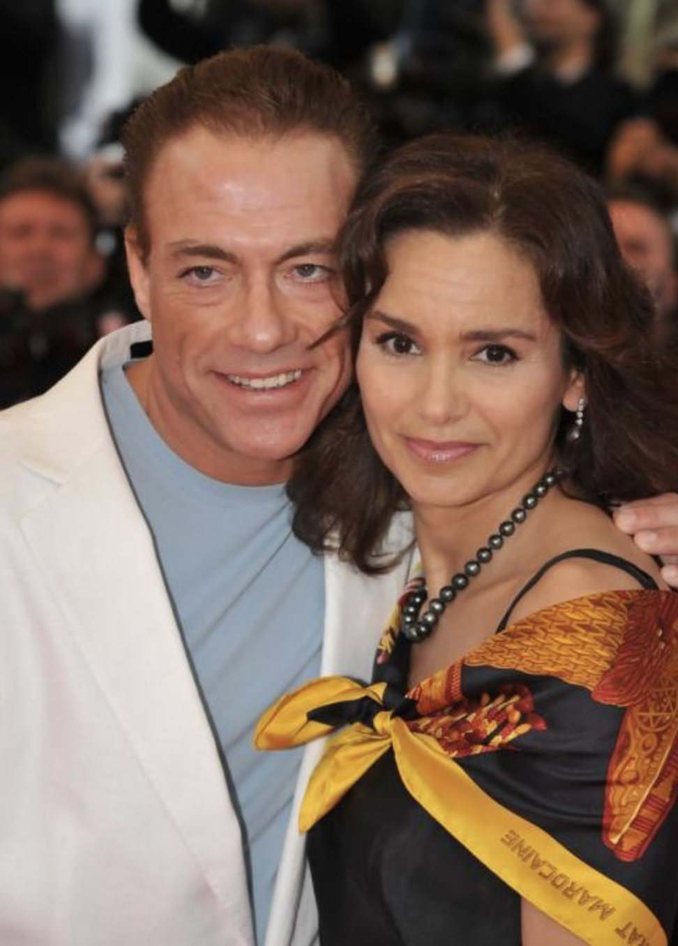 Как выглядят настоящие возлюбленные героев популярных боевиков