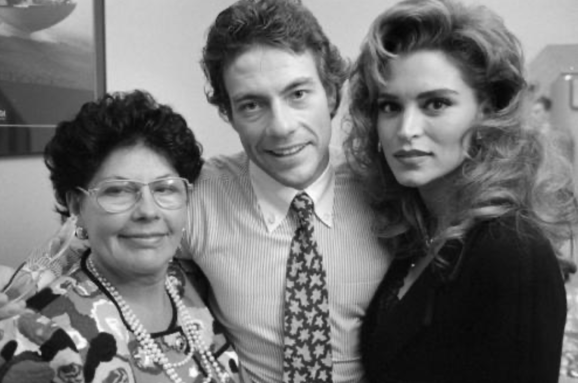 Как выглядят настоящие возлюбленные героев популярных боевиков