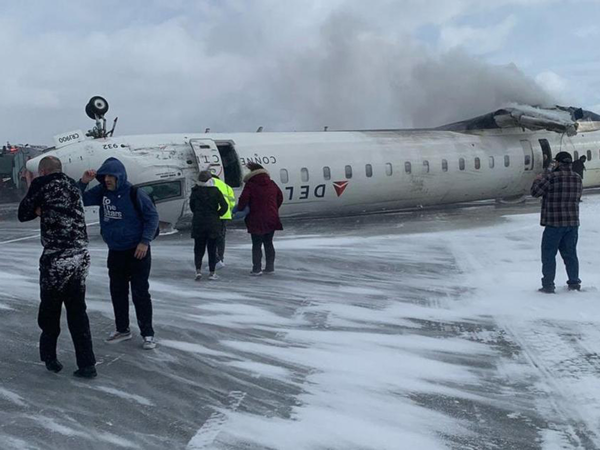 крушения в Торонто самолёта Delta Airlines 