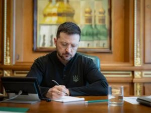 Зеленский извинился перед Трампом за перепалку в Белом доме