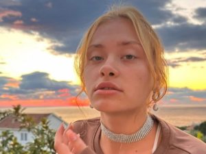 Украинская модель Ковальчук, покалеченная в Дубае, пришла в создание