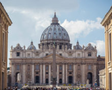 FP: Пентагон начал угрожать Ватикану из-за критики США