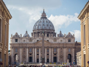 FP: Пентагон начал угрожать Ватикану из-за критики США