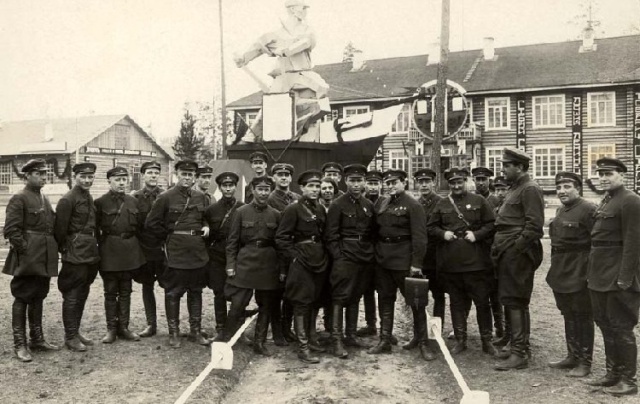 Редкие исторические фотографии, которые передают атмосферу времени