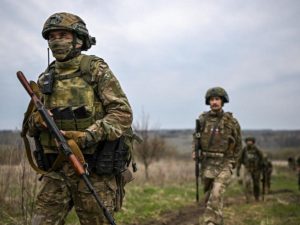 Flightradar24: неопознанный объект кружил над Львовом несколько часов